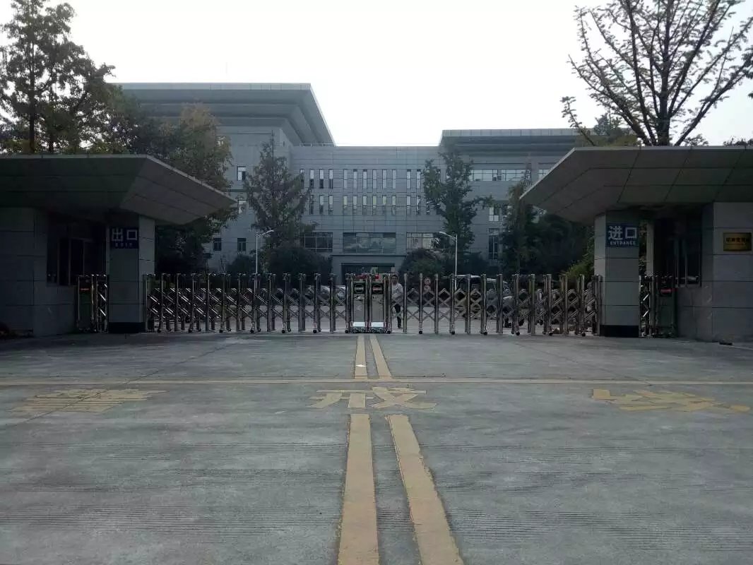 江华县江华县四川消防总队伸缩门